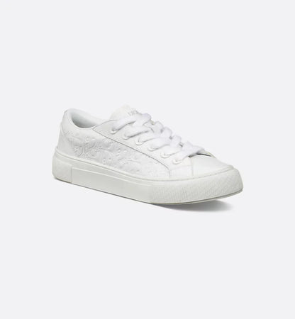 B33 Spin Sneaker