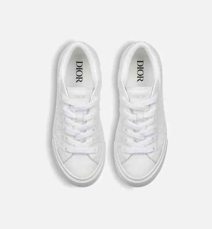 B33 Spin Sneaker